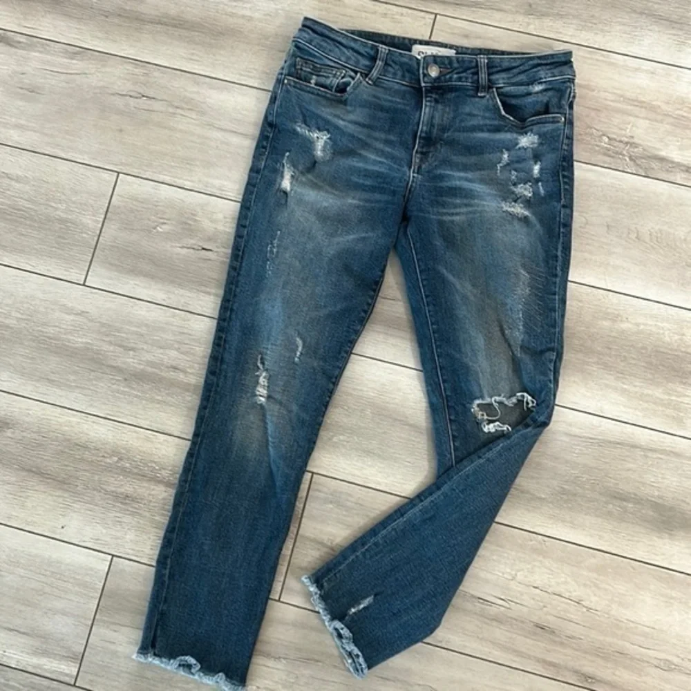 DL1961 distressed raw
